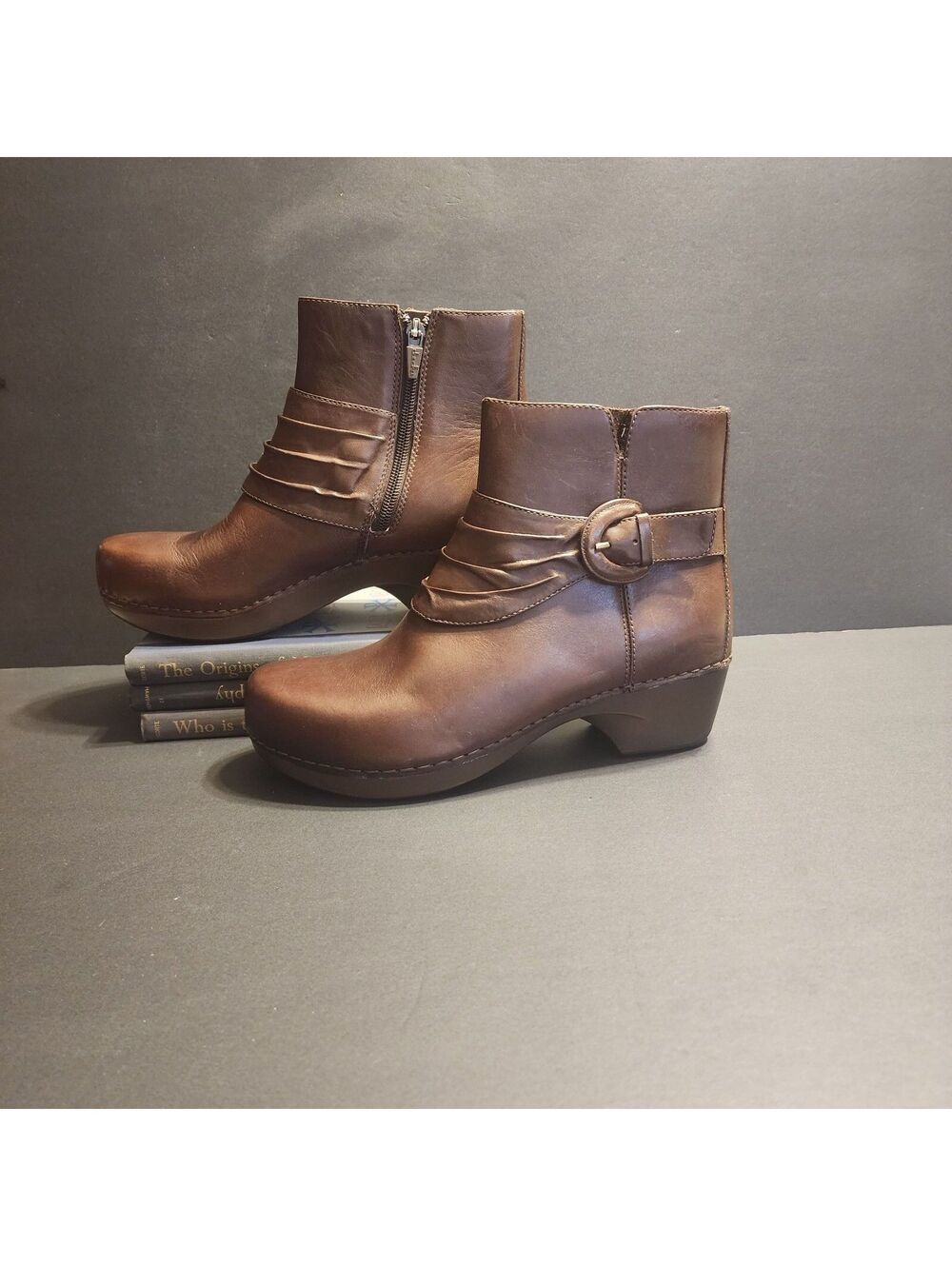 Dansko Tabitha Brown Leather Ankle Boots Clog Heel Pleated Buckle Size 9.5